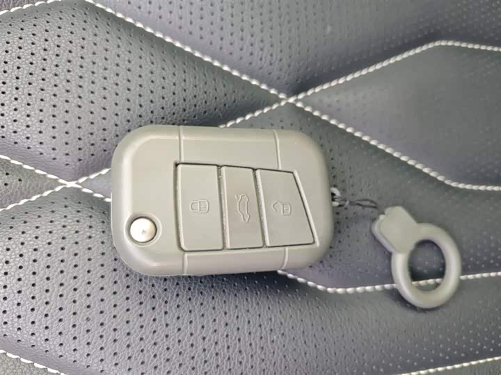 Фото 9 - Volkswagen Tiguan L Pro