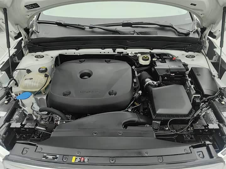 Фото 10 - Volvo XC40