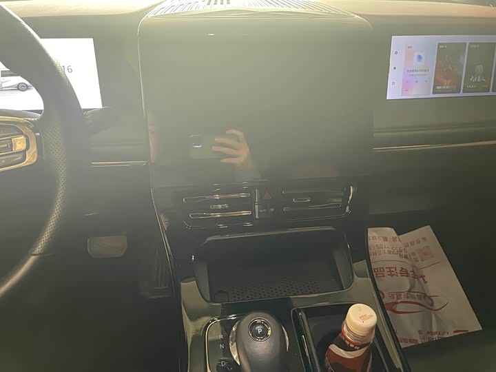 Фото 3 - GAC Trumpchi E9