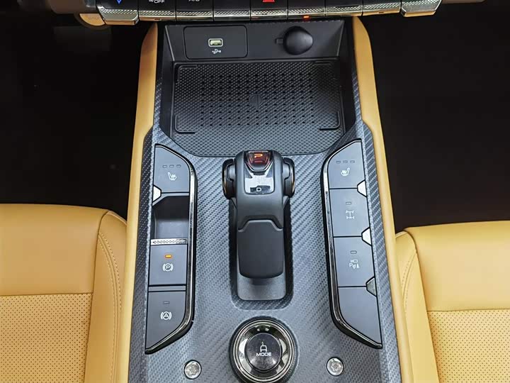 Фото 13 - Haval Raptor Hybrid