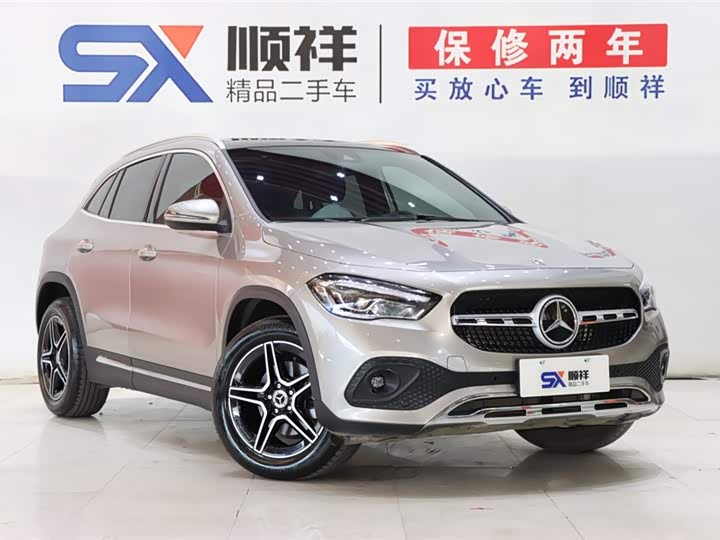 Фото 4 - Mercedes-Benz GLA-Class