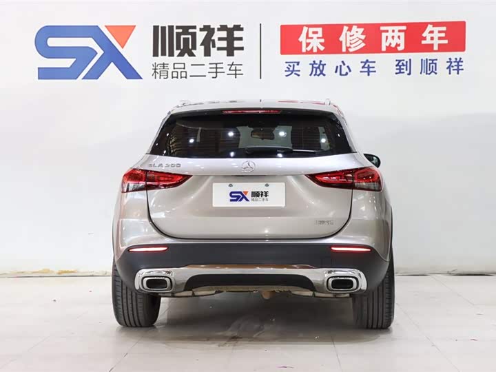 Фото 6 - Mercedes-Benz GLA-Class