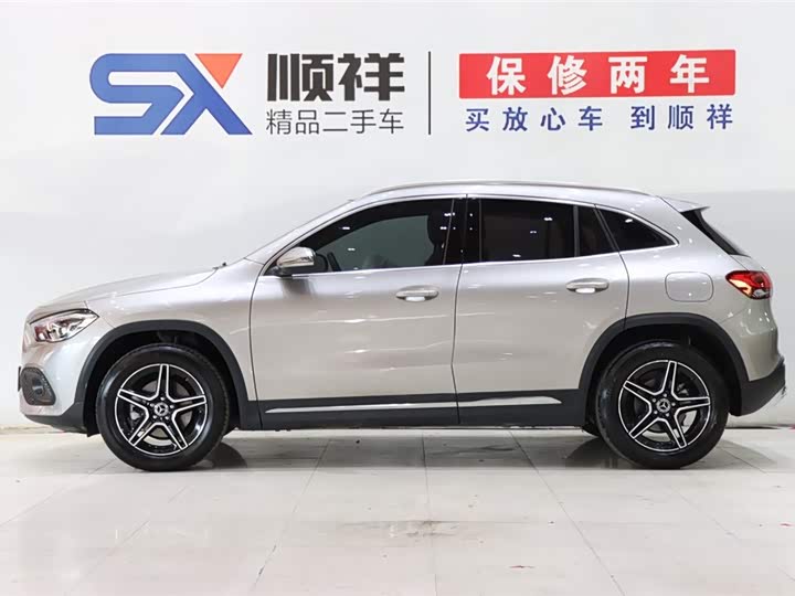 Фото 7 - Mercedes-Benz GLA-Class