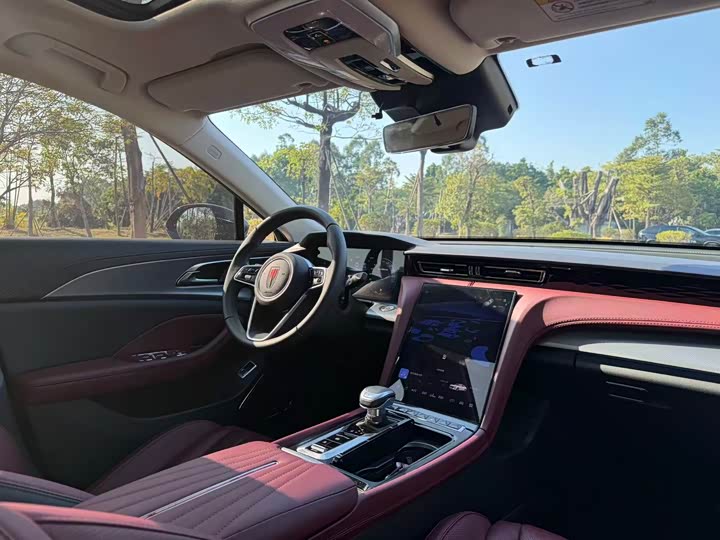 Фото 21 - Hongqi H5