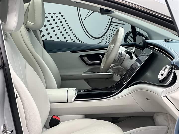 Фото 9 - Mercedes-Benz EQE