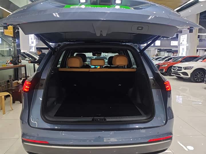 Фото 19 - Geely Galaxy Starship 7