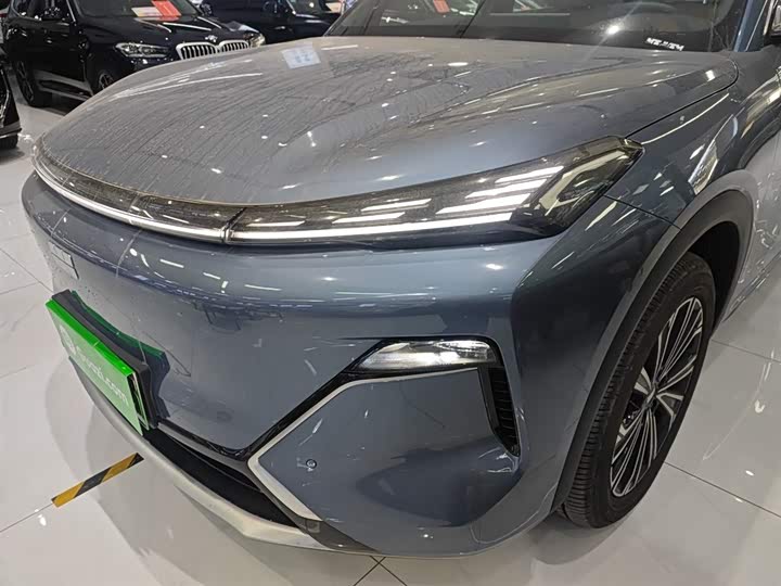 Фото 24 - Geely Galaxy Starship 7