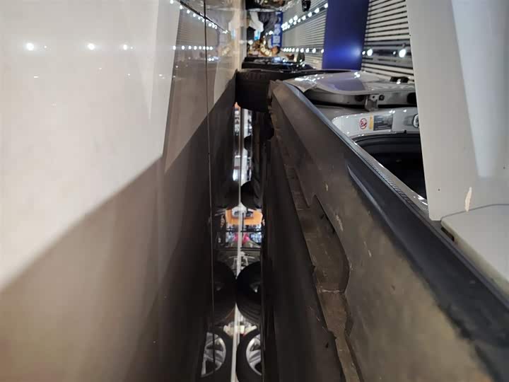 Фото 21 - Changan UNI-V