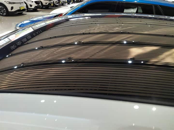 Фото 27 - Changan UNI-V