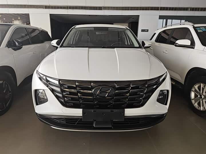 Фото 3 - Hyundai Tucson L