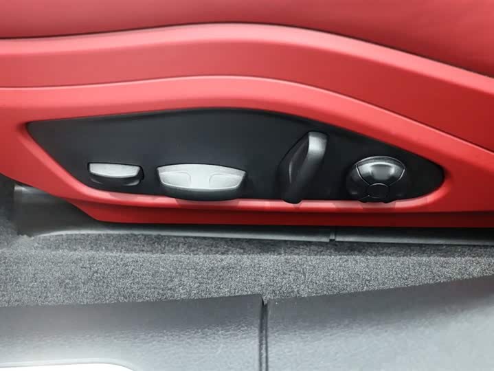 Фото 13 - Porsche Panamera