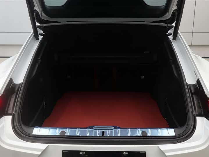 Фото 29 - Porsche Panamera