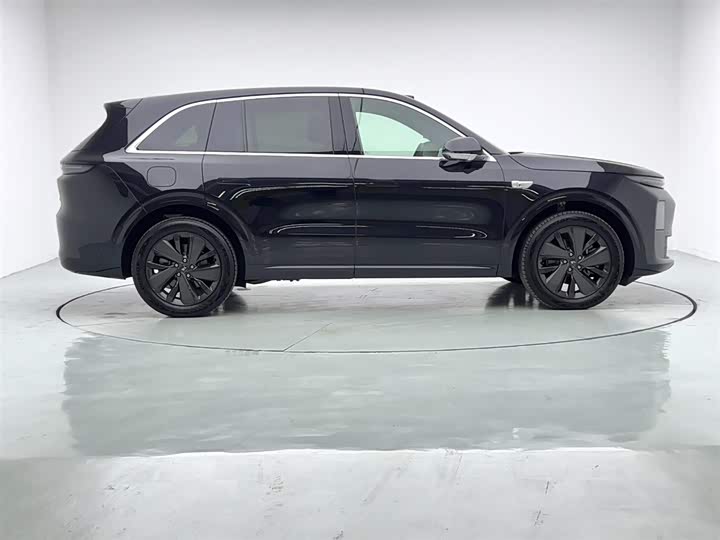 Фото 11 - LiXiang L6