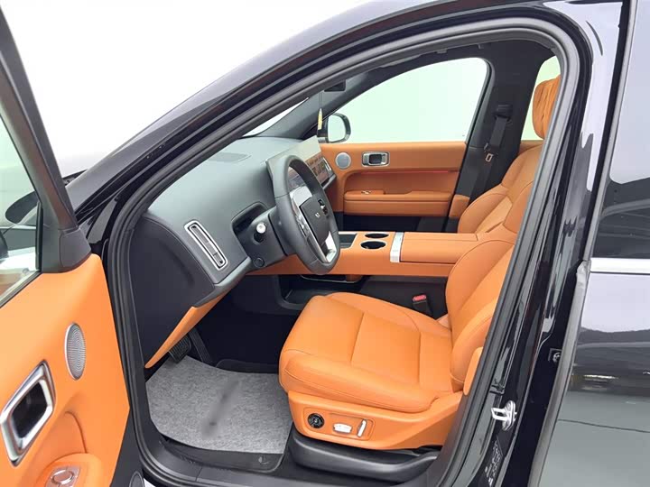 Фото 16 - LiXiang L6