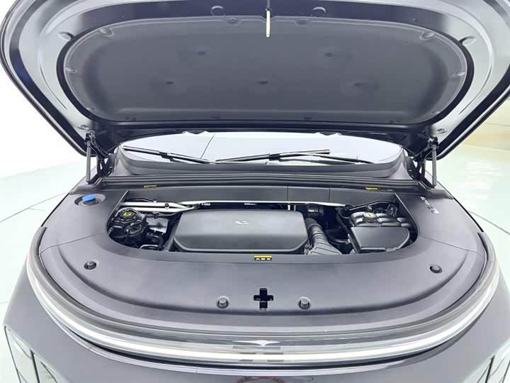 Фото 18 - LiXiang L6