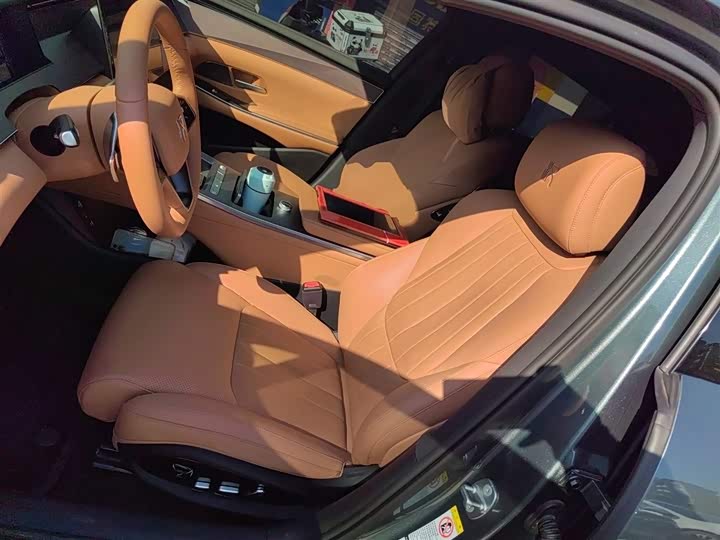 Фото 15 - BYD Han L