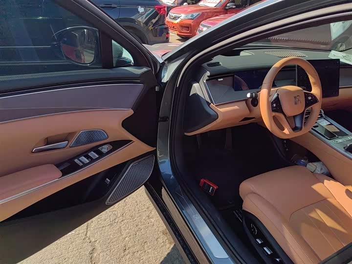 Фото 16 - BYD Han L