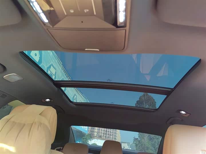 Фото 18 - BYD Han L