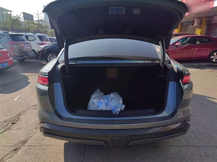 Фото 19 - BYD Han L