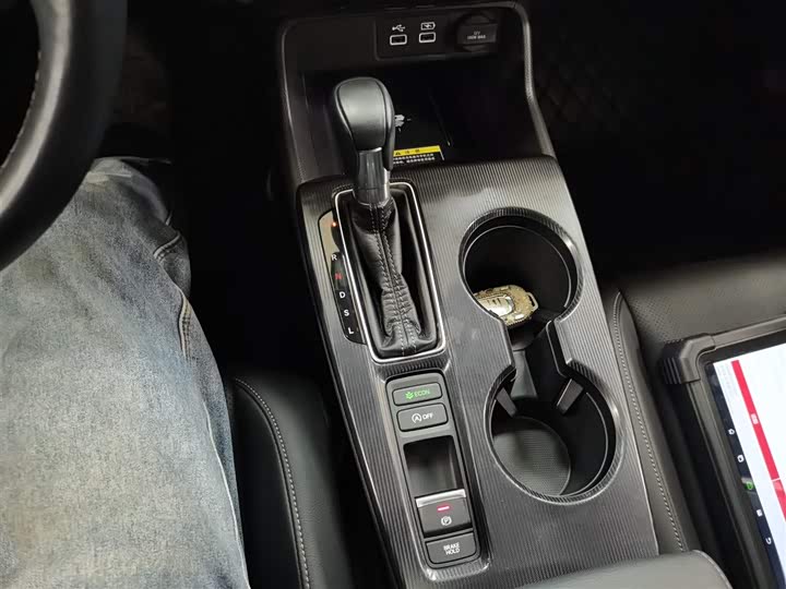 Фото 14 - Honda Civic