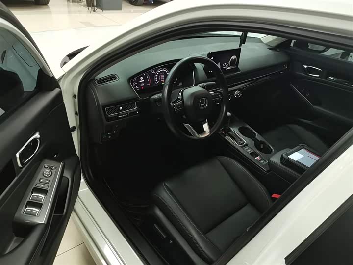 Фото 16 - Honda Civic