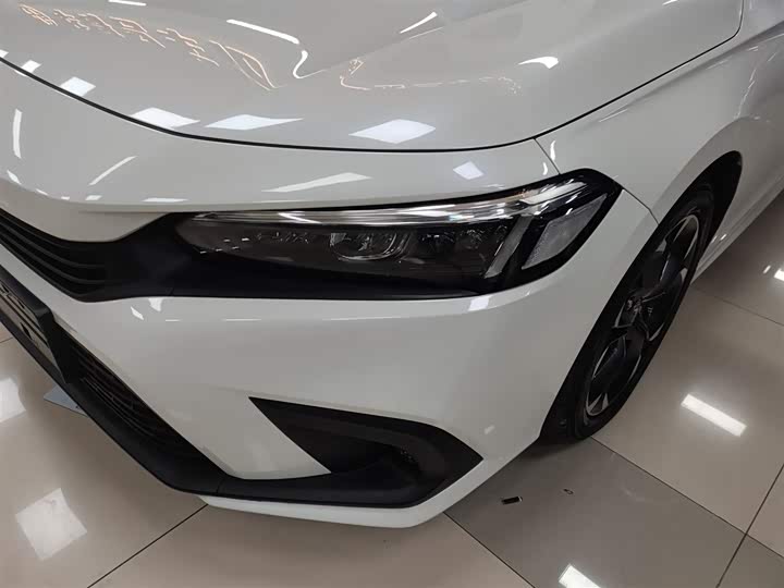 Фото 24 - Honda Civic