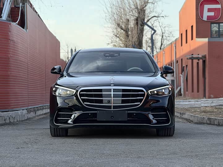 Фото 2 - Mercedes-Benz S-Class