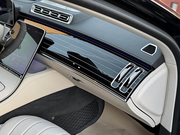 Фото 6 - Mercedes-Benz S-Class