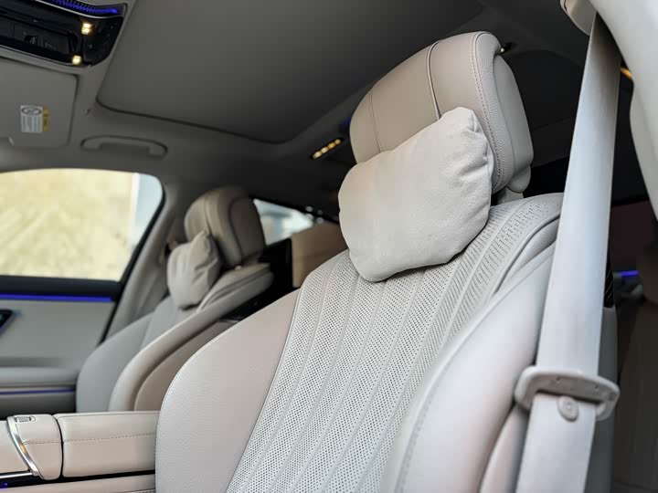 Фото 8 - Mercedes-Benz S-Class