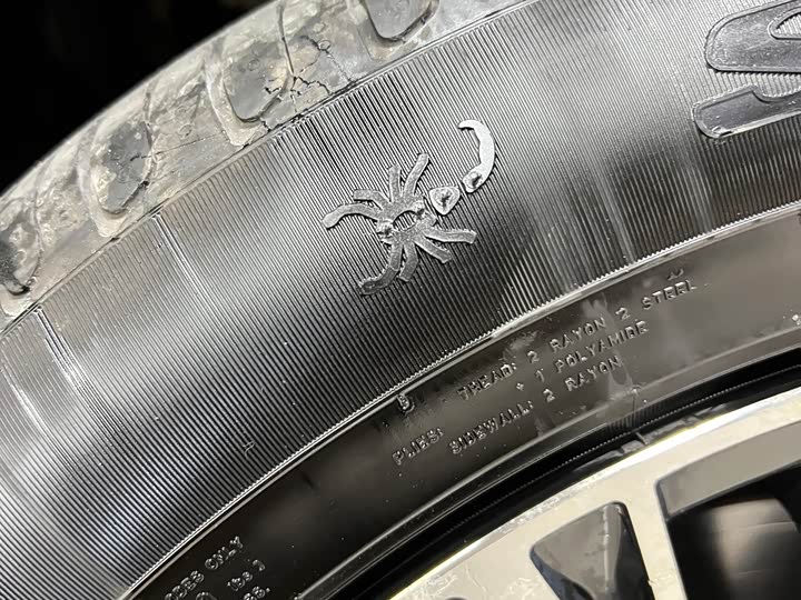 Фото 26 - Audi Q5L