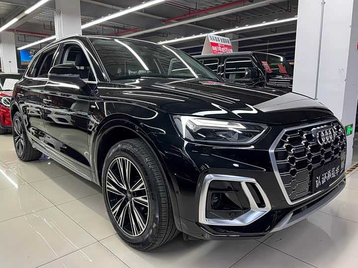 Фото 3 - Audi Q5L