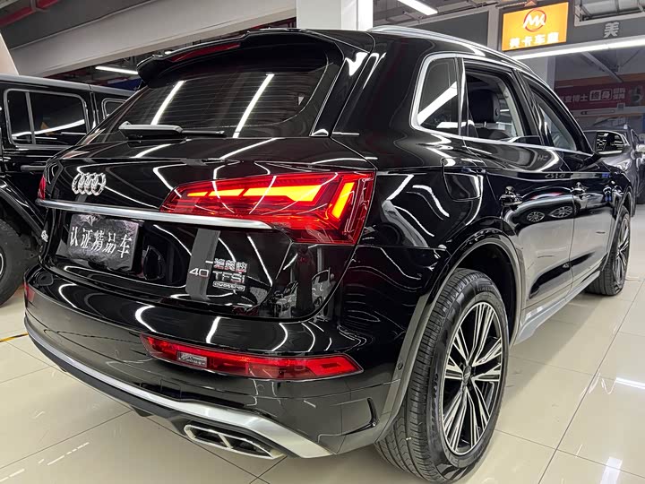 Фото 5 - Audi Q5L