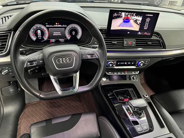 Фото 7 - Audi Q5L