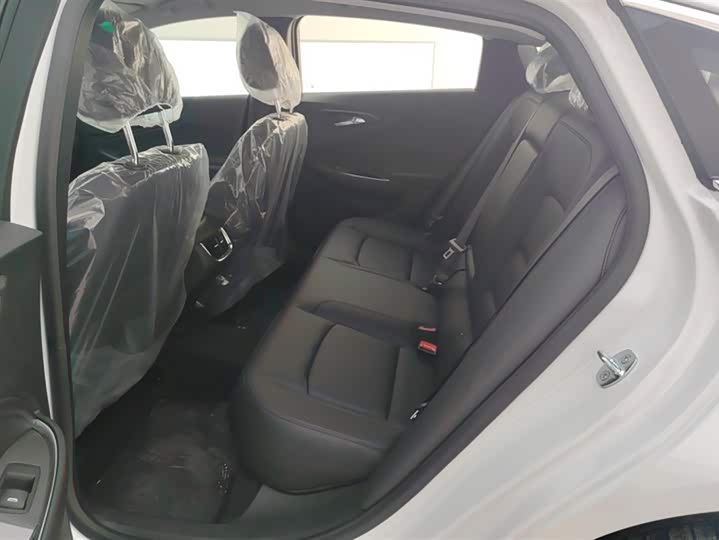 Фото 11 - Chevrolet Malibu XL