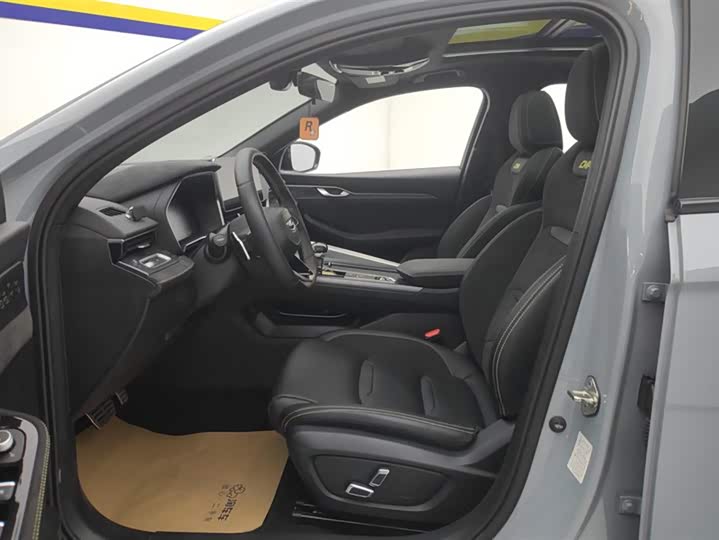 Фото 9 - Geely Preface