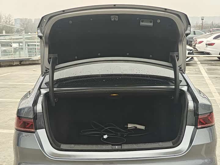 Фото 14 - BYD Qin Plus