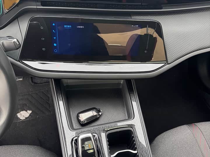 Фото 12 - Dongfeng Aeolus Yixuan Max