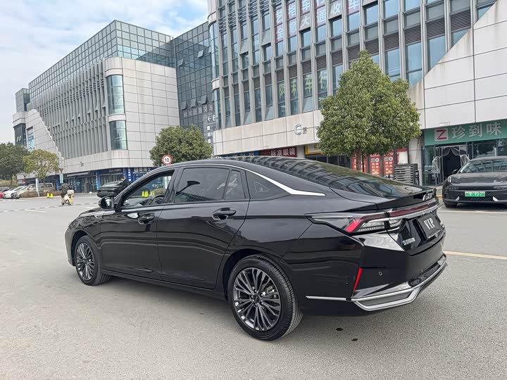 Фото 6 - Dongfeng Aeolus Yixuan Max