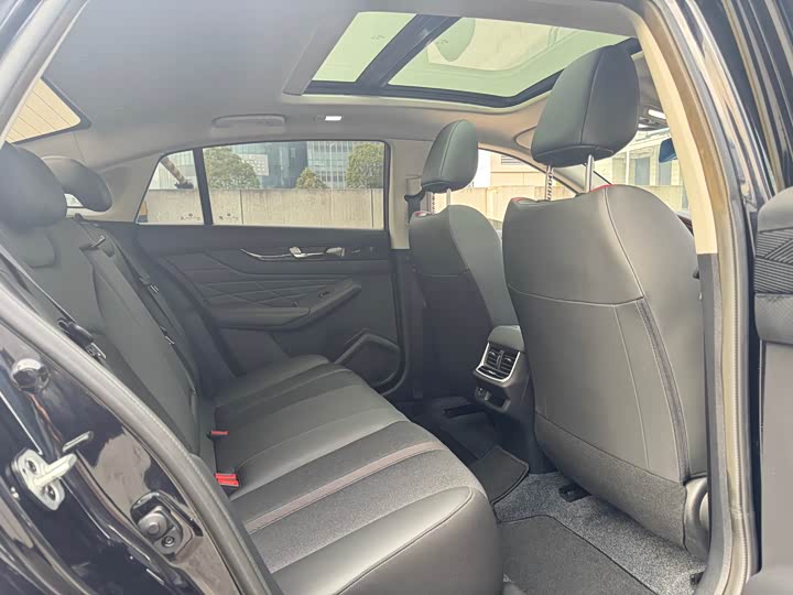 Фото 9 - Dongfeng Aeolus Yixuan Max