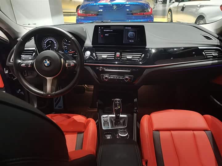 Фото 10 - BMW 1 Series