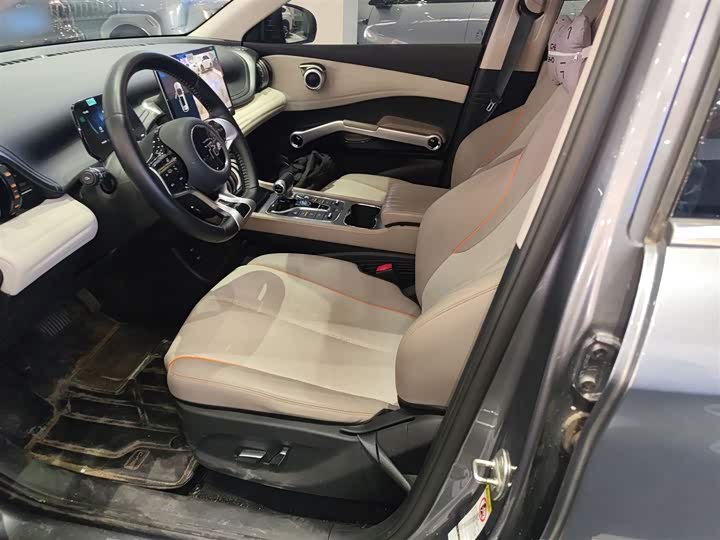 Фото 15 - BYD Yuan Plus