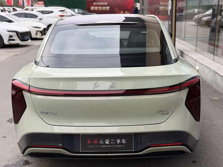 Фото 15 - Hongqi EH7
