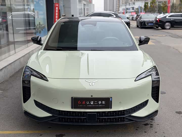 Фото 6 - Hongqi EH7