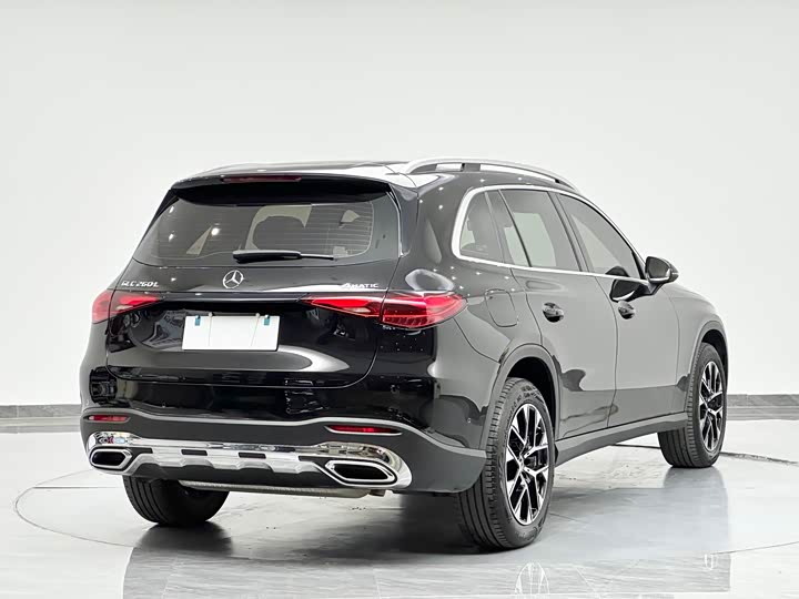 Фото 17 - Mercedes-Benz GLC-Class