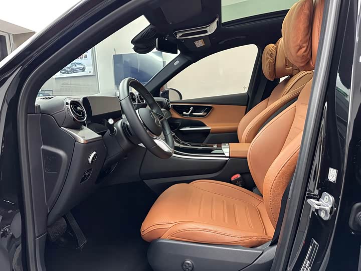 Фото 19 - Mercedes-Benz GLC-Class