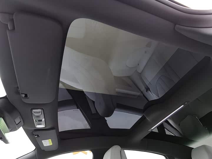 Фото 14 - BAIC Arcfox Alpha S5