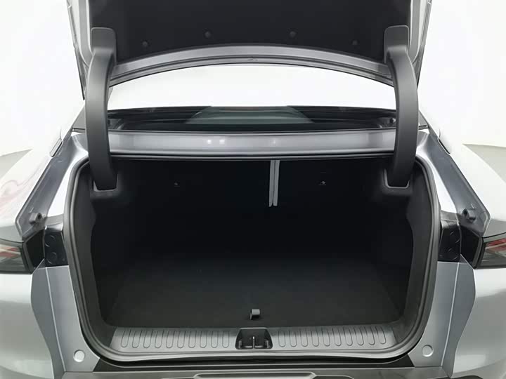 Фото 16 - BAIC Arcfox Alpha S5