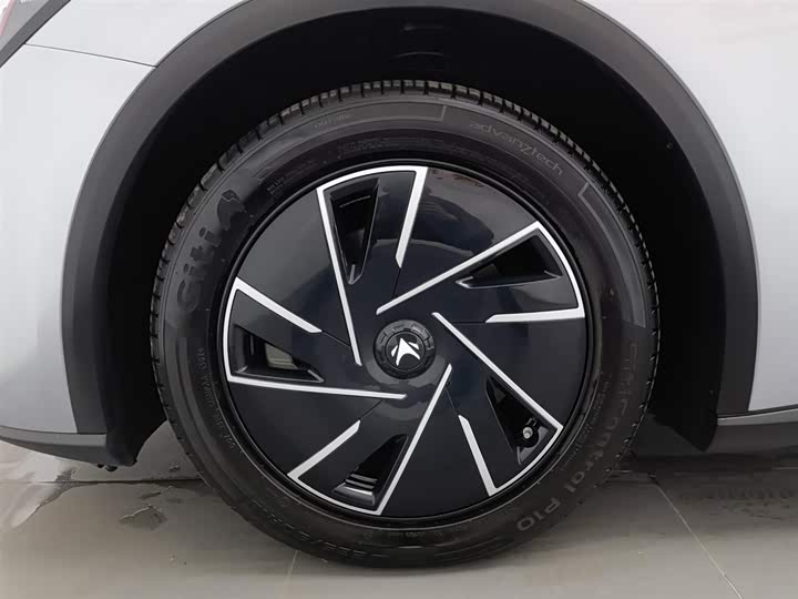 Фото 17 - BAIC Arcfox Alpha S5