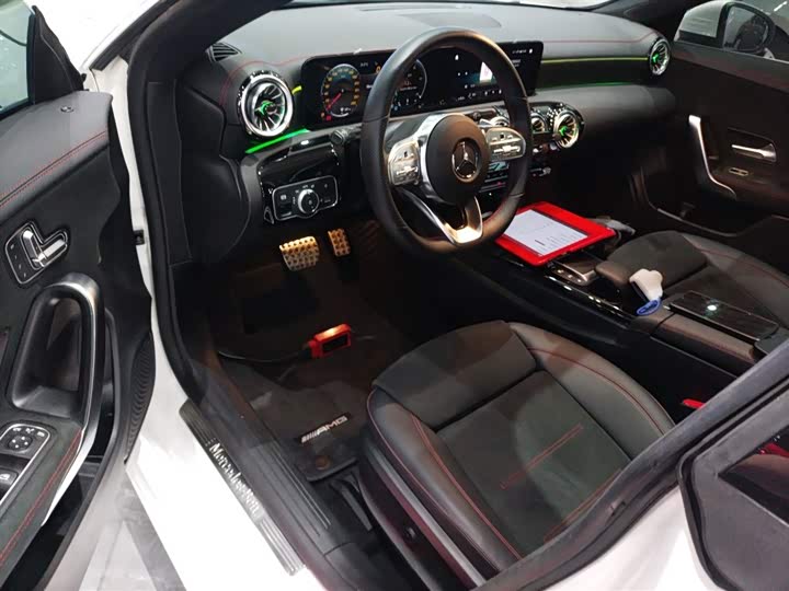 Фото 15 - Mercedes-Benz CLA-Class