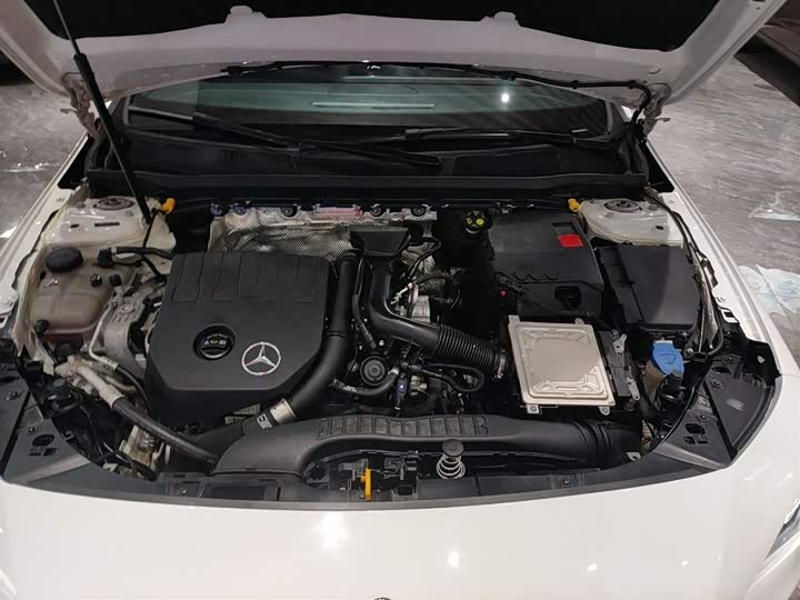 Фото 19 - Mercedes-Benz CLA-Class